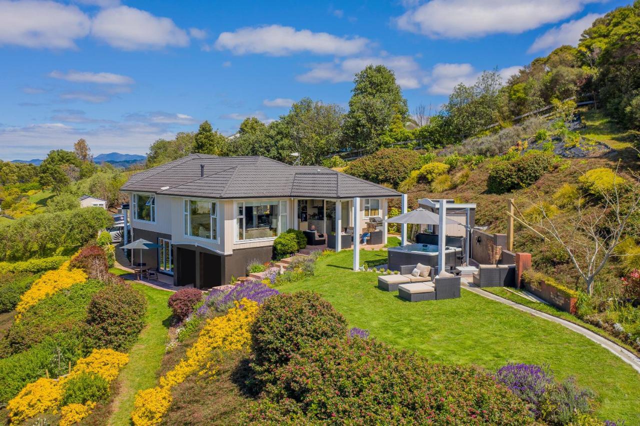 Bayview Valley Lodge Bed & Breakfast Whitianga Εξωτερικό φωτογραφία