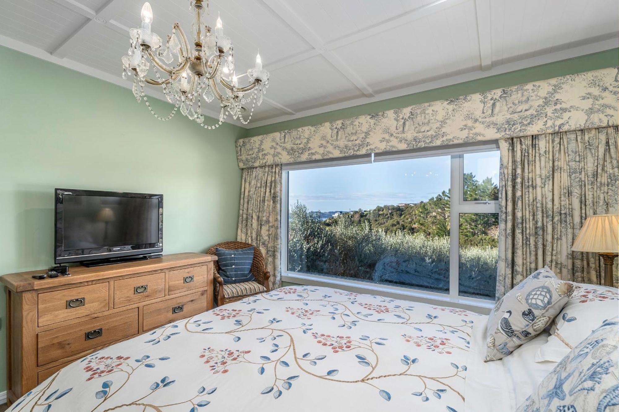 Bayview Valley Lodge Bed & Breakfast Whitianga Εξωτερικό φωτογραφία